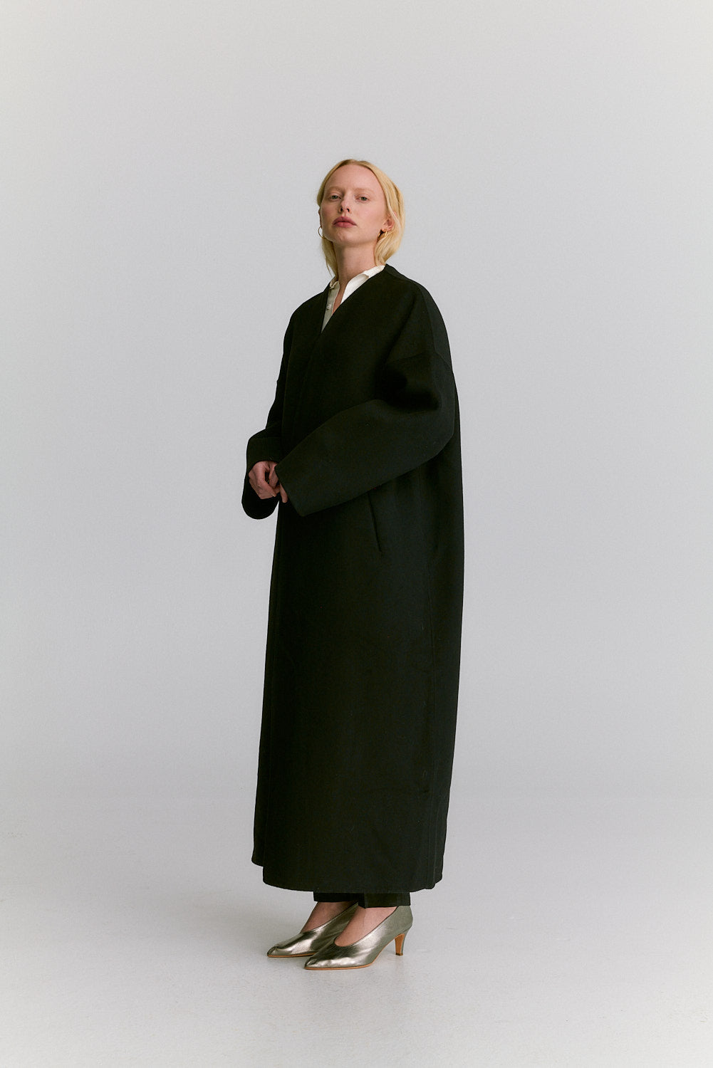 MOYO COAT — BLACK