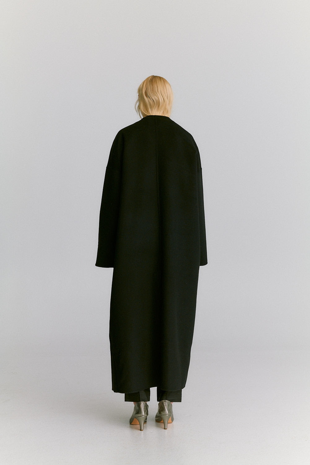 MOYO COAT — BLACK